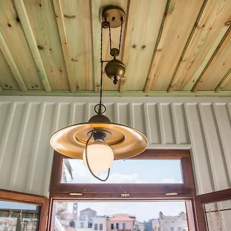 Plaza Hriszí Aktí Haniá