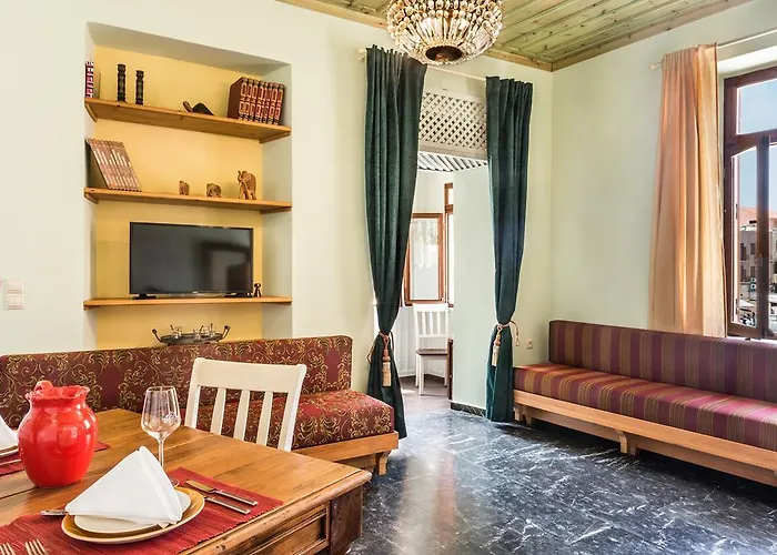 Plaza * Ханья (Крит)